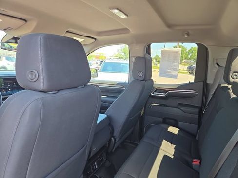 Used 2023 Chevrolet Silverado 1500 RST w/ Redline Edition AWD/4WD image 28