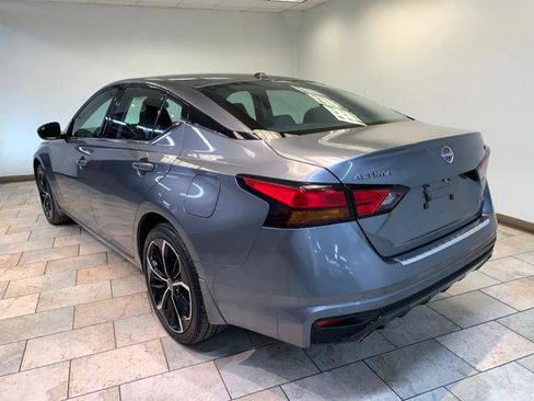 Used 2023 Nissan Altima 2.5 SR w/ SR Premium Package AWD/4WD image 10