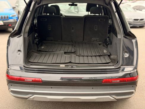 Used 2021 Audi Q7 2.0T Premium Plus w/ Premium Plus Package AWD/4WD image 12