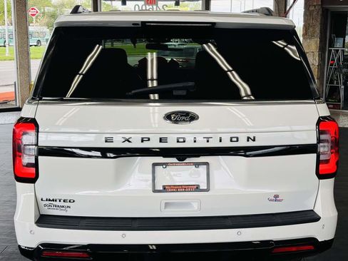 Used 2024 Ford Expedition Limited AWD/4WD image 9