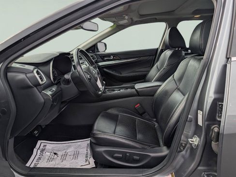 Used 2020 Nissan Maxima 3.5 SL w/ Floor Mat Group FWD image 11