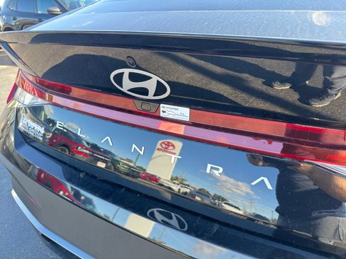 New 2025 Hyundai Elantra Sport image 17