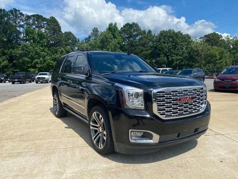 Used 2019 GMC Yukon Denali w/ Denali Ultimate Package AWD/4WD image 4