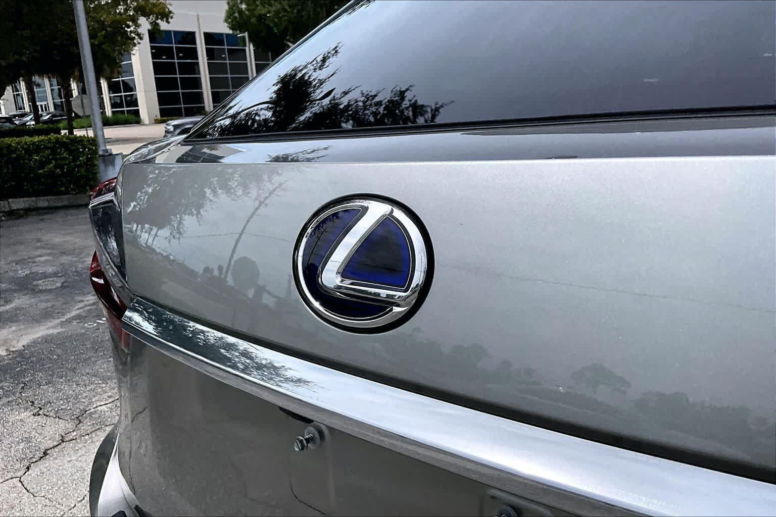 Used 2018 Lexus RX 450h AWD w/ Premium Package image 31