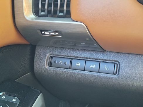 Used 2023 Nissan Pathfinder Platinum FWD image 22