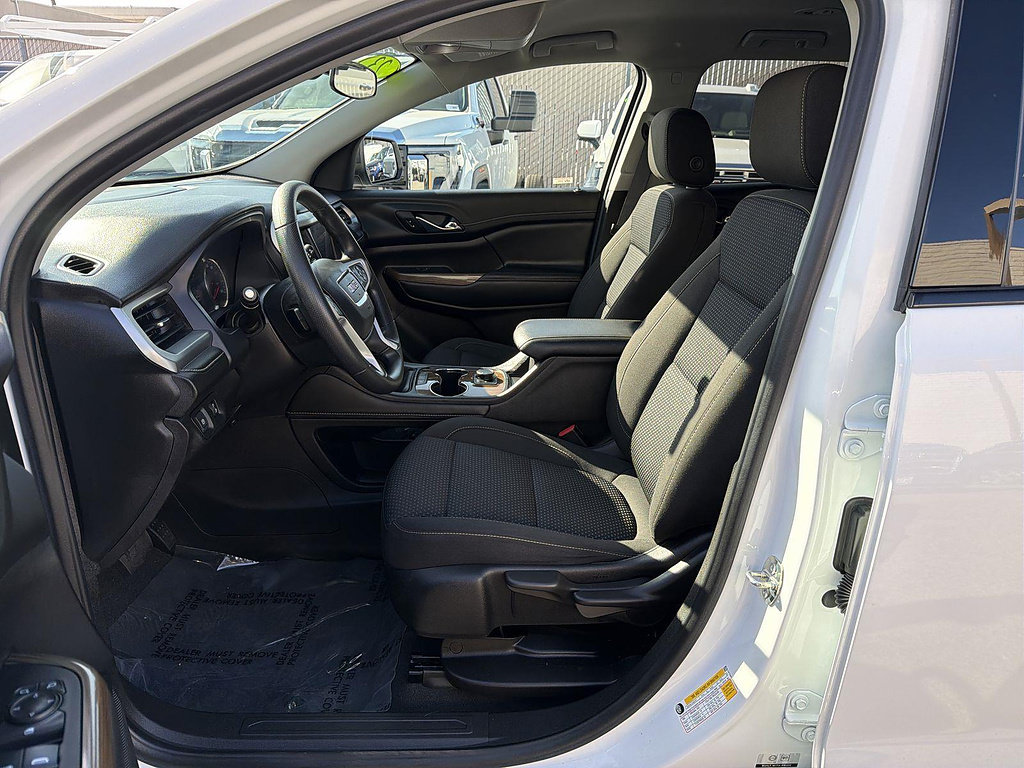 Used 2023 GMC Acadia SLE w/ Elevation Edition FWD image 17