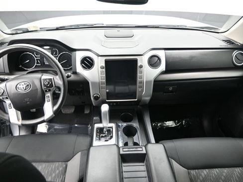 Used 2021 Toyota Tundra SR5 w/ SR5 Upgrade Package AWD/4WD image 15