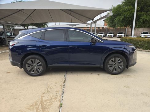 Certified 2025 Nissan Murano SL AWD/4WD image 2