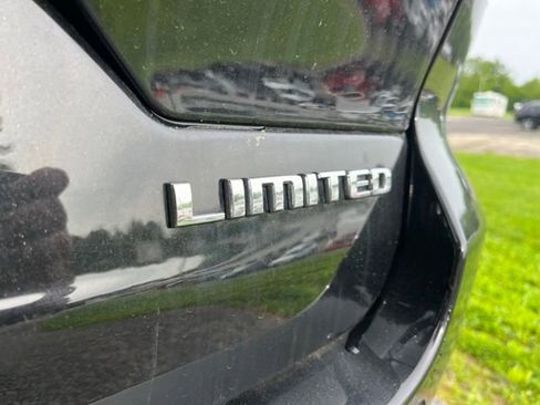 Used 2022 Jeep Grand Cherokee Limited w/ Trailer Tow Prep Group (B) AWD/4WD image 5
