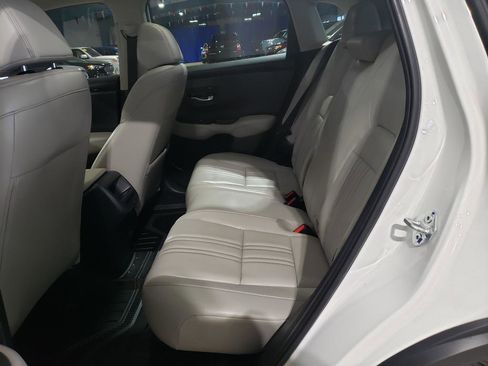 Used 2025 Honda HR-V EX-L image 12