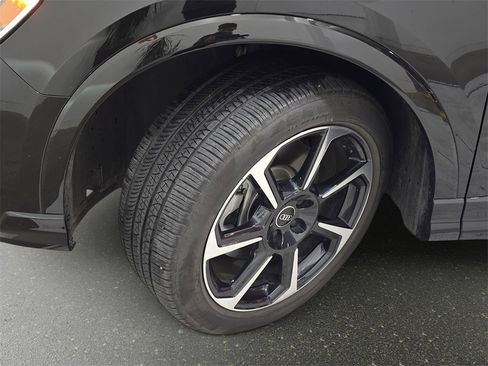 Used 2025 Audi Q3 2.0T Premium Plus w/ Premium Plus Package image 33