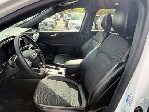 Certified 2023 Ford Escape ST-Line w/ Tech Pack #1 AWD/4WD image 7