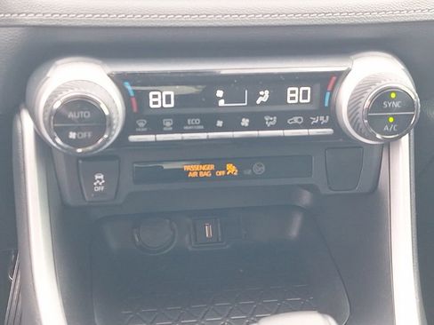 Used 2021 Toyota RAV4 XLE image 30