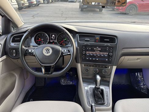 Used 2019 Volkswagen Golf SE FWD image 30