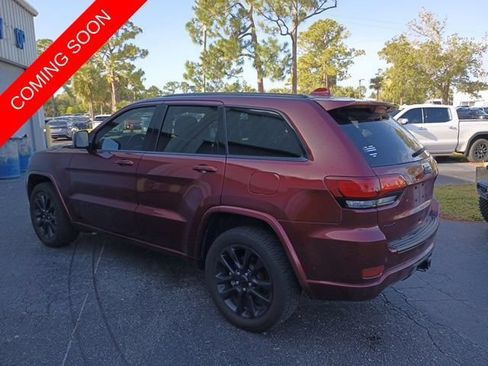 Certified 2021 Jeep Grand Cherokee Laredo X AWD/4WD image 3