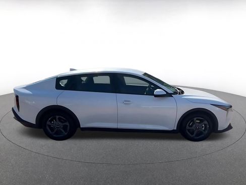 Used 2025 Kia K4 FWD image 15