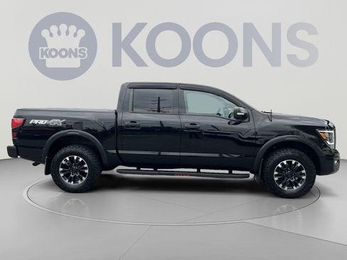Used 2021 Nissan Titan PRO-4X w/ Pro-4x Convenience Package AWD/4WD image 8