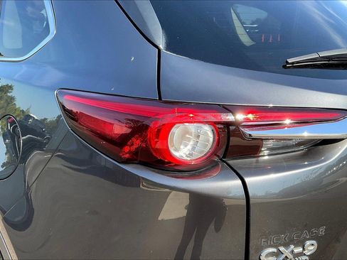 Used 2022 MAZDA CX-9 Touring image 23