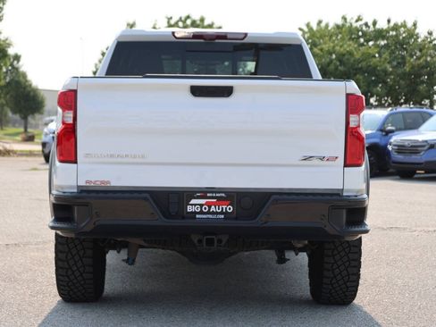 Used 2025 Chevrolet Silverado 1500 ZR2 w/ Technology Package AWD/4WD image 10