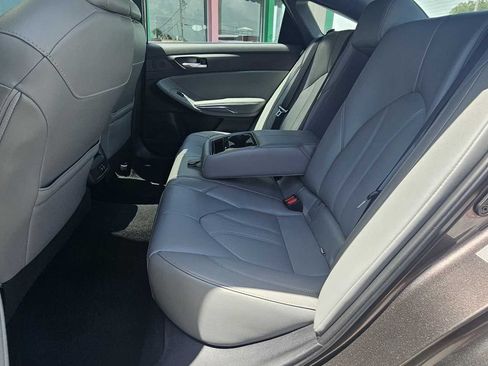 Used 2019 Toyota Avalon XLE w/ Moonroof Package FWD image 23