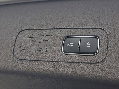 Certified 2023 Lincoln Aviator Reserve w/ Equipment Group 201A image 36