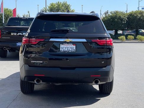Used 2023 Chevrolet Traverse LT w/ LPO, Cargo Package FWD image 5