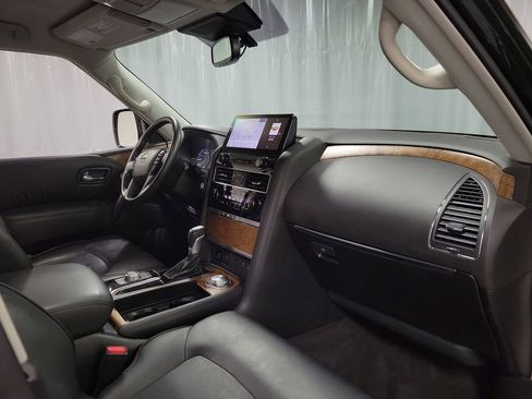 Used 2021 Nissan Armada SL w/ Captain's Chairs Package AWD/4WD image 32