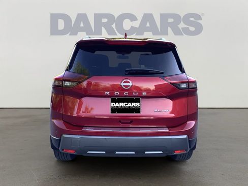Used 2025 Nissan Rogue SL image 6