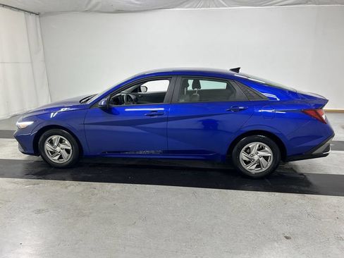 Used 2025 Hyundai Elantra SE FWD image 6