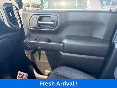 Used 2024 Chevrolet Silverado 1500 Custom Trail Boss AWD/4WD image 9