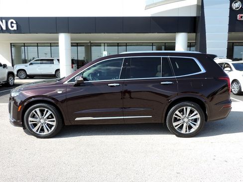 Used 2020 Cadillac XT6 Premium Luxury FWD image 8