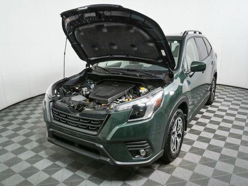 Used 2024 Subaru Forester Premium AWD/4WD image 33