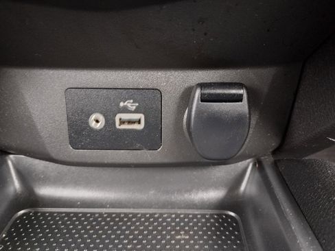 Used 2020 Nissan Rogue Sport S image 21