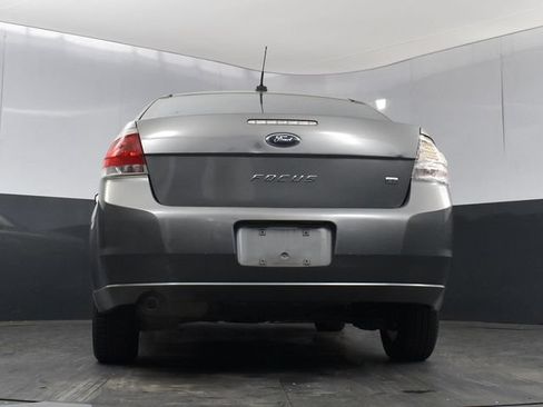 Used 2010 Ford Focus SE FWD image 21