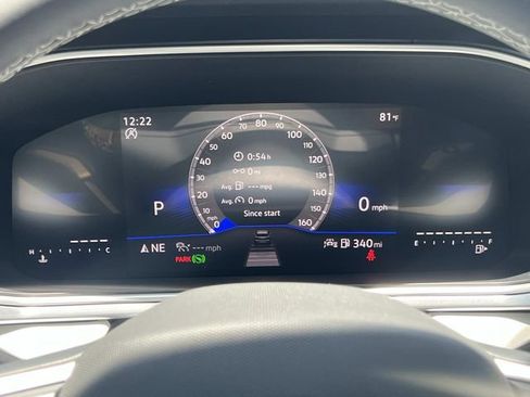 New 2026 Volkswagen Taos SE FWD image 18
