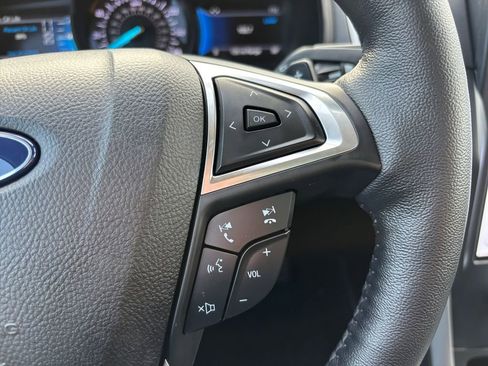 Used 2022 Ford Edge SEL w/ Convenience Package image 19