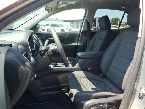 Certified 2019 Chevrolet Equinox LT AWD/4WD image 17