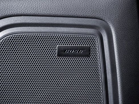 Certified 2025 Porsche Macan image 25