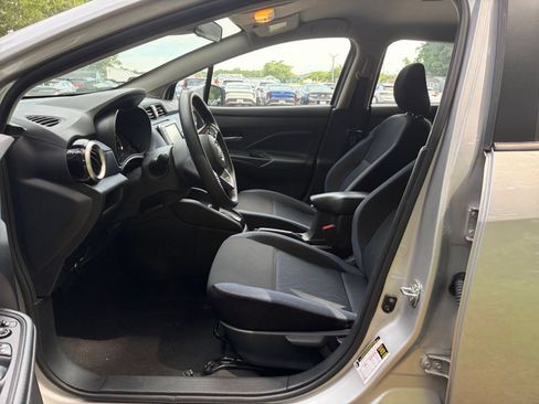 Used 2025 Nissan Versa SV FWD image 20