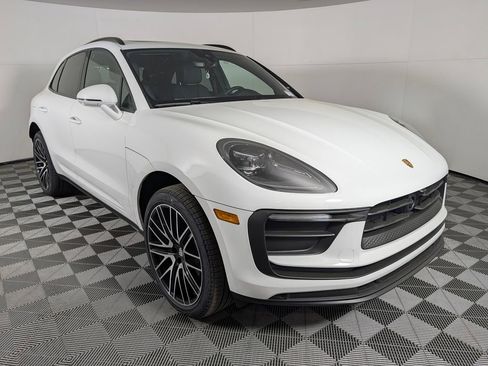 New 2026 Porsche Macan image 9