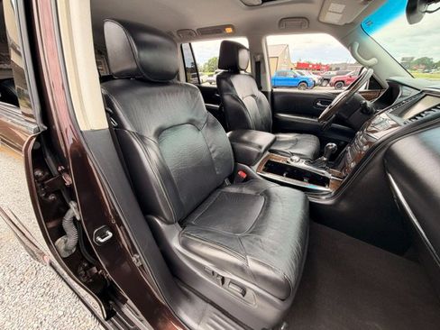 Used 2017 INFINITI QX80 4WD w/ Driver Assistance Package image 12
