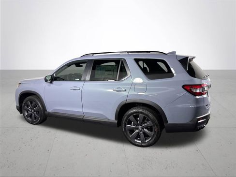 New 2026 Honda Pilot Sport image 8