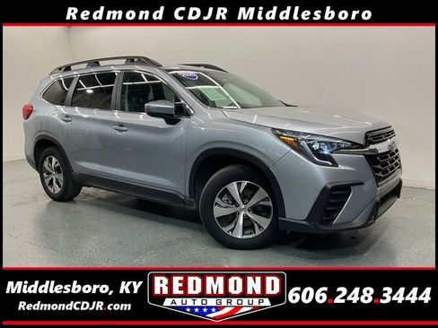 Used 2025 Subaru Ascent Premium AWD/4WD image 1