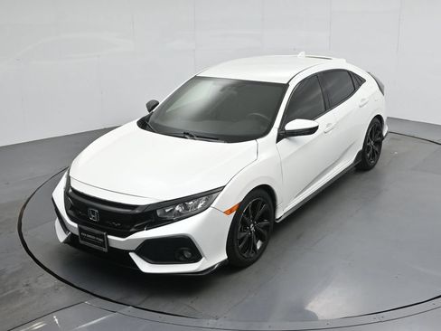 Used 2018 Honda Civic Sport image 29
