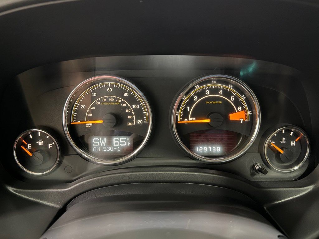 Used 2015 Jeep Compass Limited FWD image 14