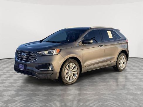 Certified 2022 Ford Edge Titanium image 1