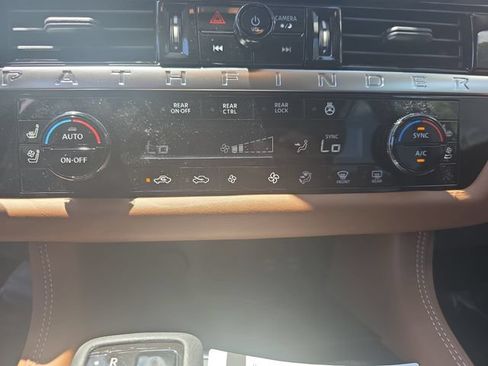 New 2026 Nissan Pathfinder Platinum AWD/4WD image 25