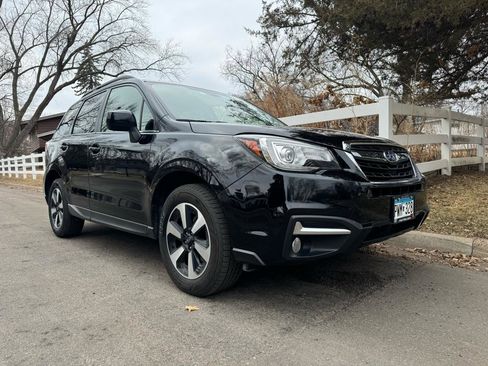 Used 2018 Subaru Forester 2.5i Limited image 16