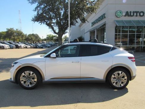 Used 2024 Genesis GV60 RWD image 14