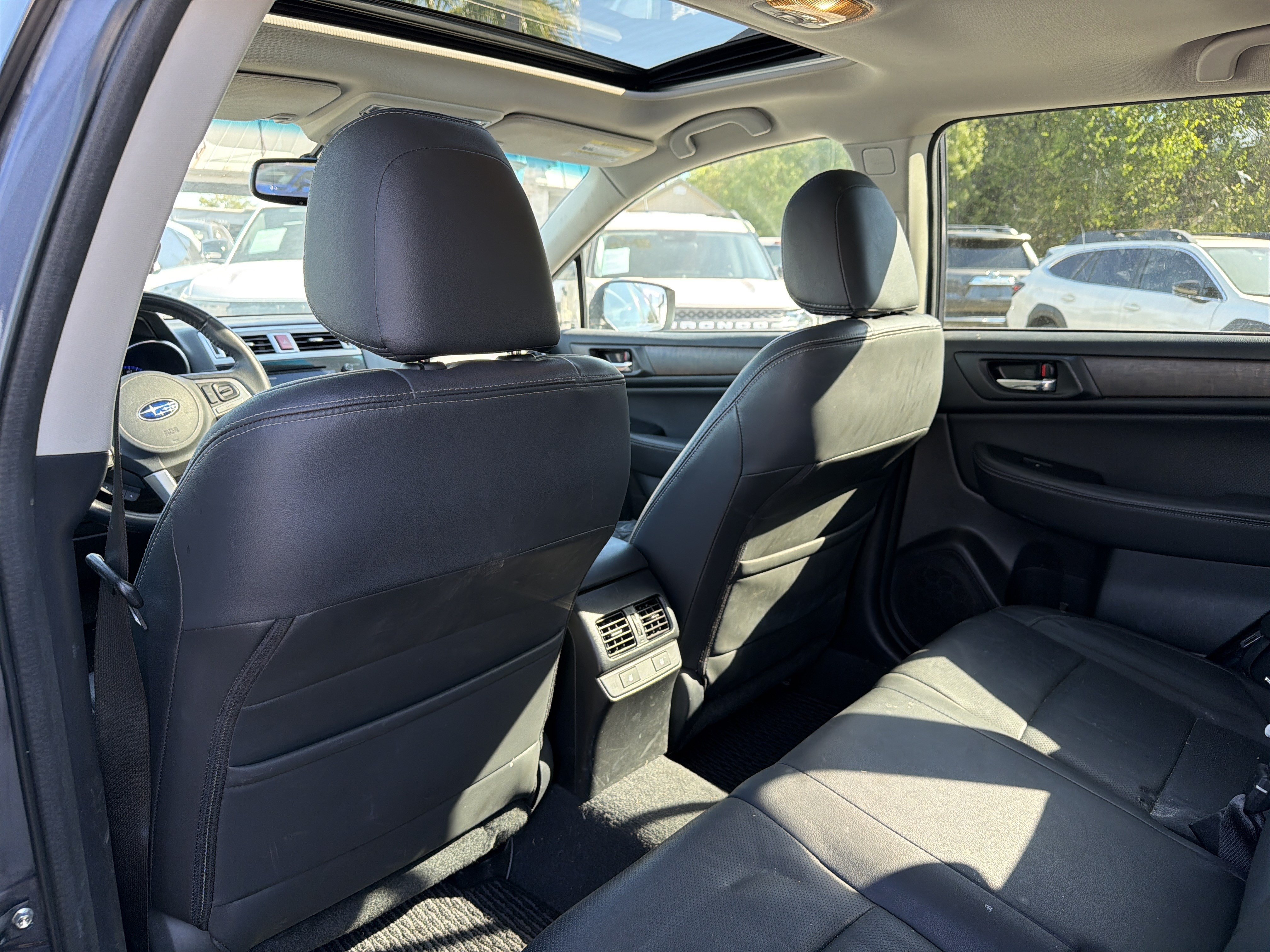 Used 2017 Subaru Outback 2.5i Limited w/ Popular Package #5 AWD/4WD image 25